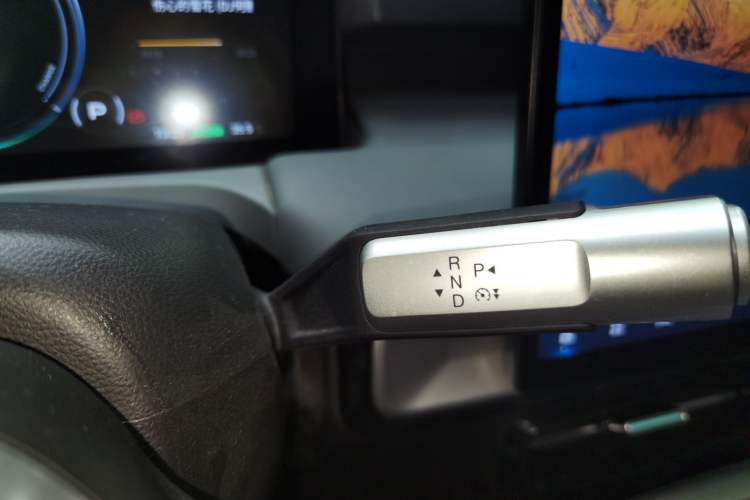 Used AION Y 2023 Younger Gear Lever