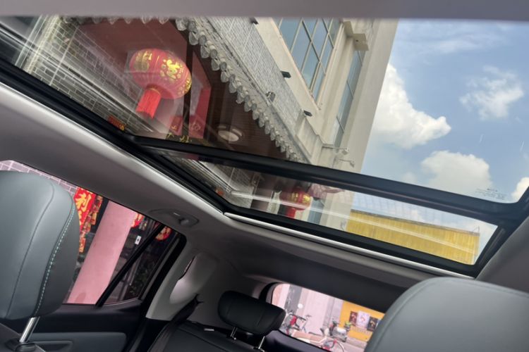 Used AION Y 2023 Plus 510 Smart Edition Headliner