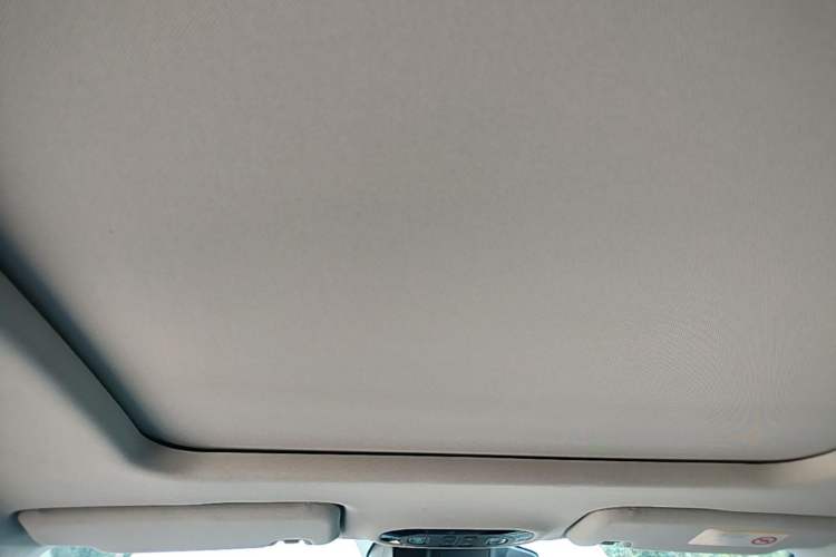 Used AION Y 2023 Plus 510 Smart Edition Headliner