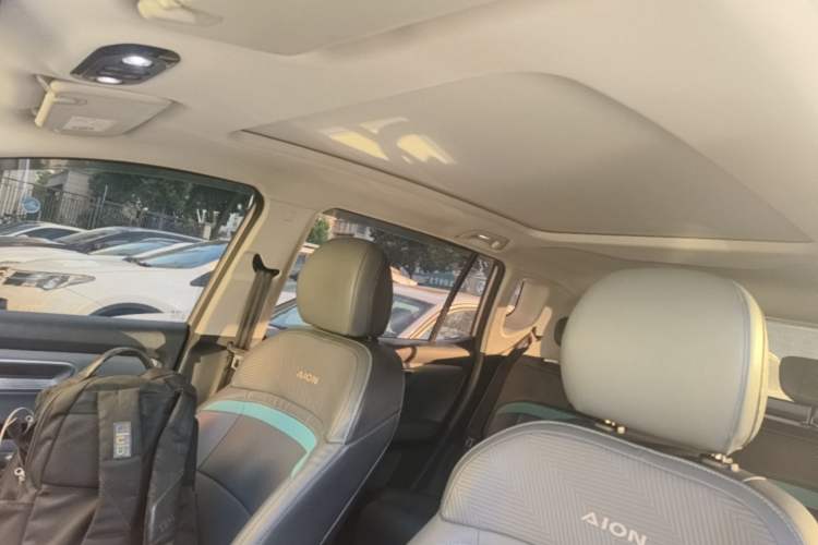 Used AION Y 2023 Younger Star Edition Headliner