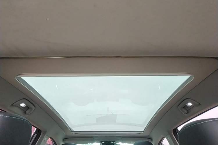 Used AION Y 2023 Plus 510 Smart Edition Headliner