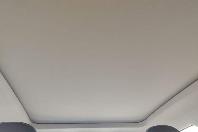 Used AION Y 2023 Plus 510 Smart Edition Headliner