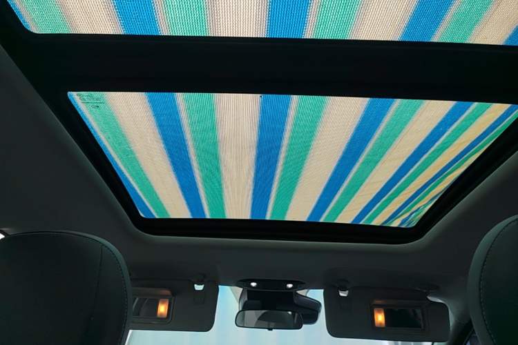 Used AION Y 2023 Plus 510 Smart Edition Headliner
