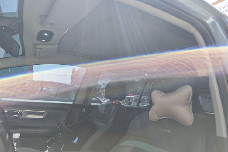 Used AION Y 2023 Plus 510 Smart Edition Headliner