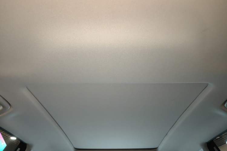 Used AION Y 2023 Plus 510 Smart Edition Headliner
