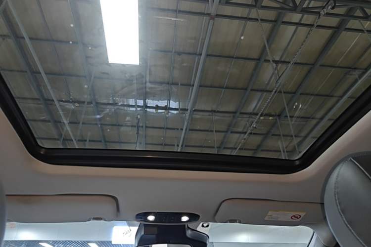 Used AION Y 2023 Plus 510 Smart Edition Headliner
