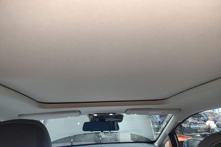 Used AION Y 2023 Plus 510 Smart Edition Headliner