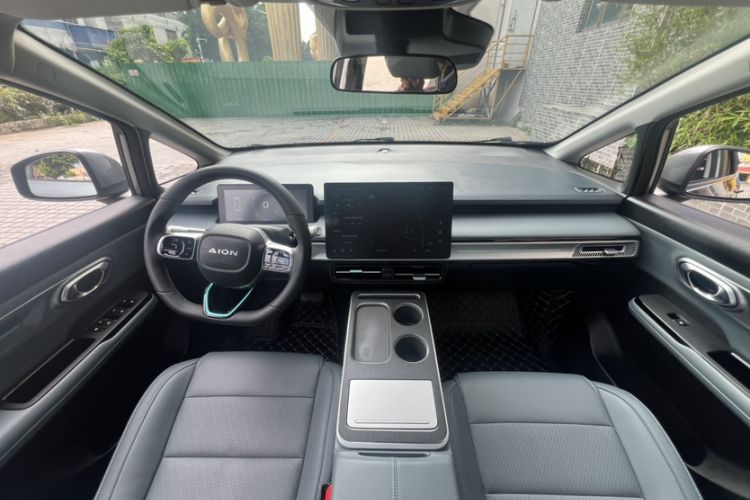 Used AION Y 2023 Plus 510 Smart Edition Interior 1
