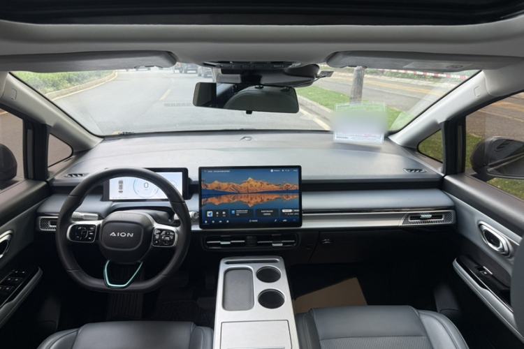 Used AION Y 2023 Younger Star Edition Interior 1