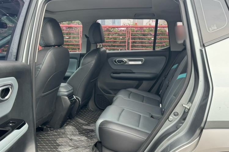 Used AION Y 2023 Younger Star Edition Interior 1