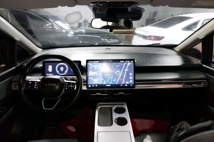 Used AION Y 2023 Plus 510 Smart Edition Interior 1