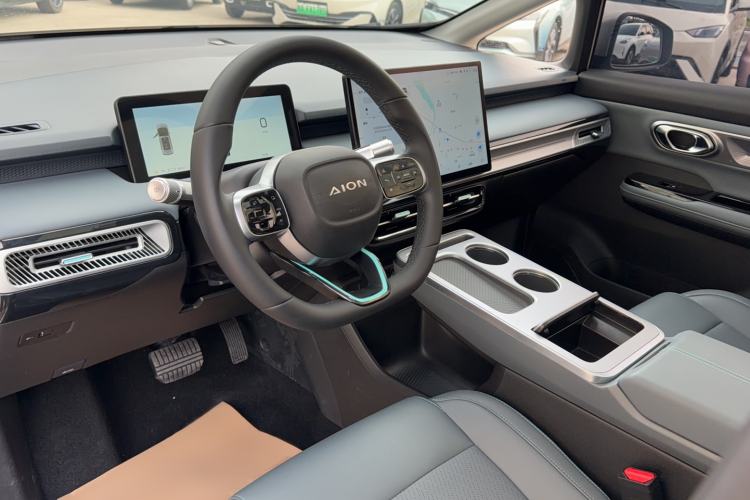 Used AION Y 2023 Plus 510 Smart Edition Interior 1