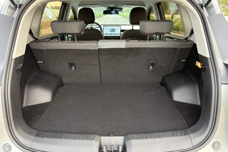 Used AION Y 2023 Plus 510 Enjoy Edition Interior 10