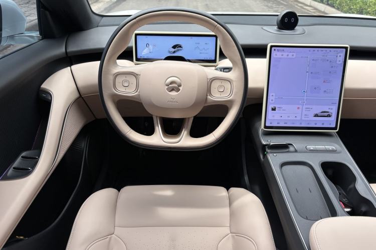 Used AION Y 2023 Plus 510 Enjoy Edition Interior 11