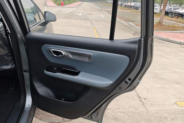 Used AION Y 2023 Plus 610 Enjoy Edition Interior 13