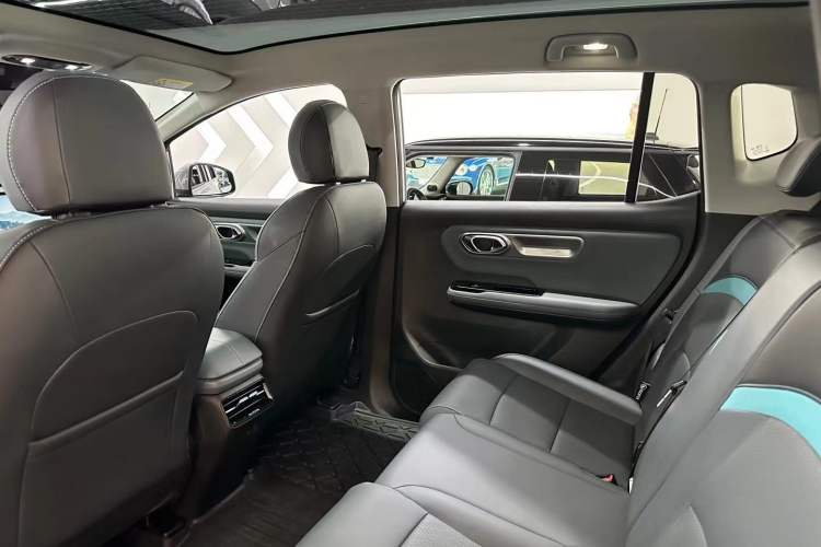 Used AION Y 2023 Plus 610 Smart Edition Ternary Lithium Interior 2