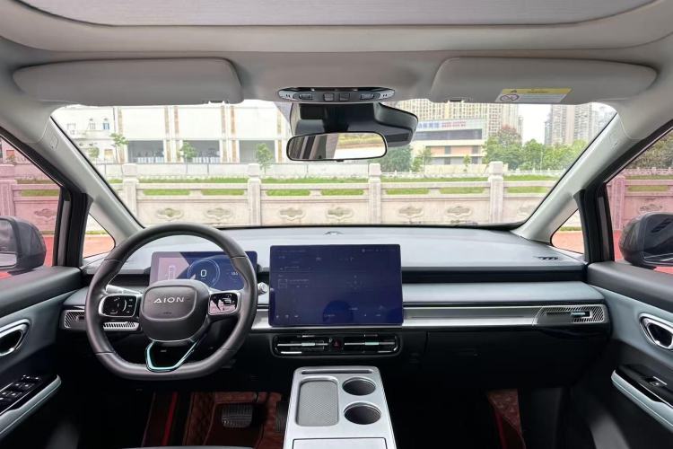 Used AION Y 2023 Plus 510 Smart Edition Interior 2
