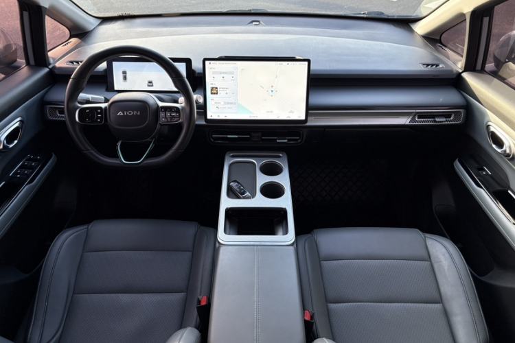 Used AION Y 2023 Plus 510 Smart Edition Interior 2