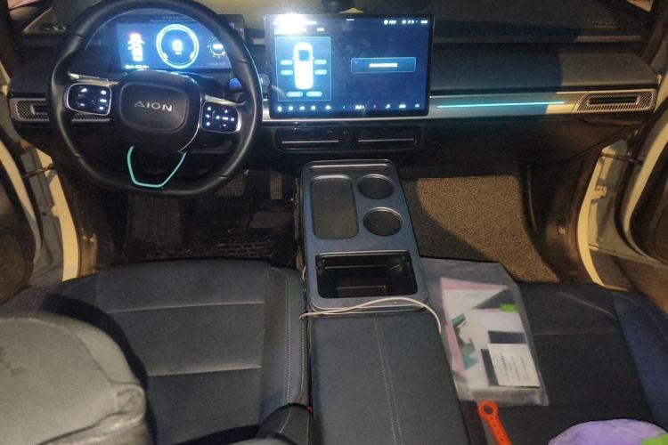 Used AION Y 2023 Plus 510 Smart Edition Interior 2