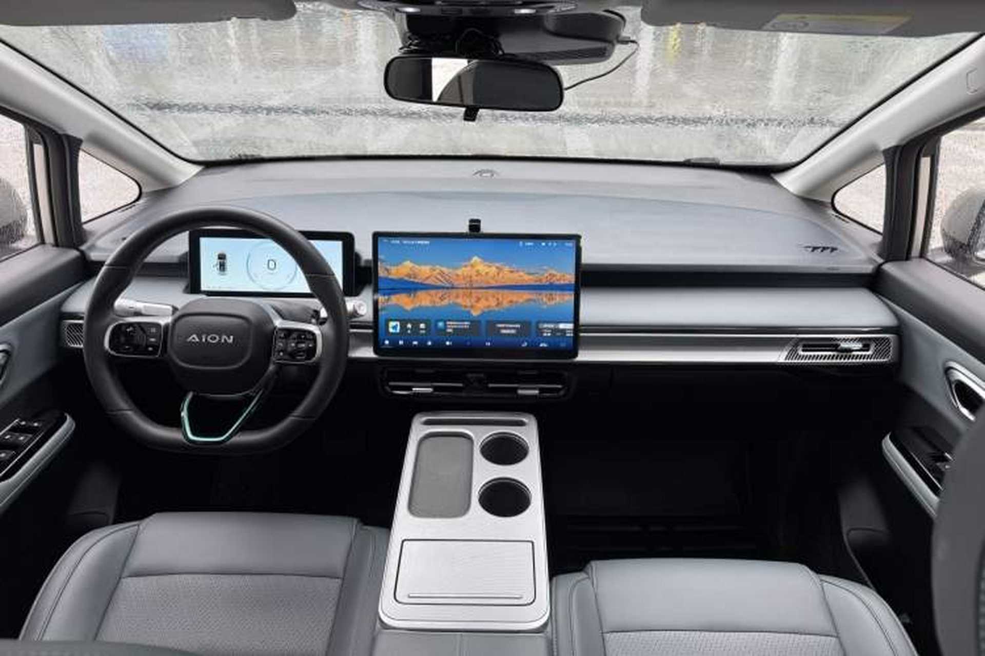 Used AION Y 2023 Younger Star Edition Interior 2
