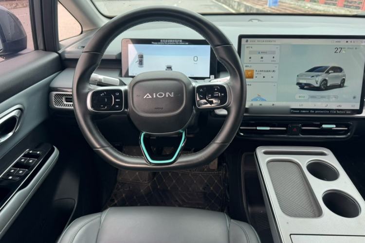 Used AION Y 2023 Younger Star Edition Interior 3