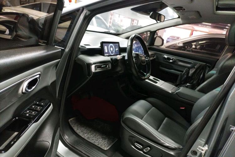 Used AION Y 2023 Plus 510 Smart Edition Interior 3