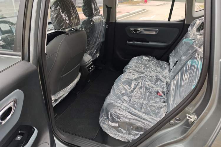 Used AION Y 2023 Plus 610 Enjoy Edition Interior 3