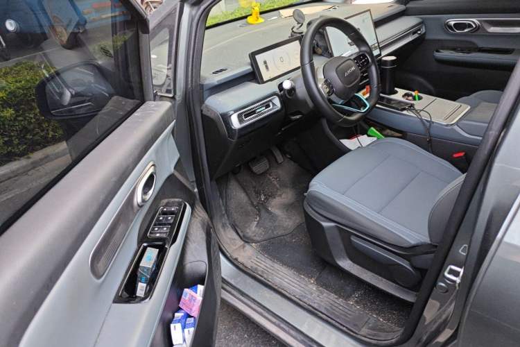 Used AION Y 2023 Plus 510 Enjoy Edition Interior 3