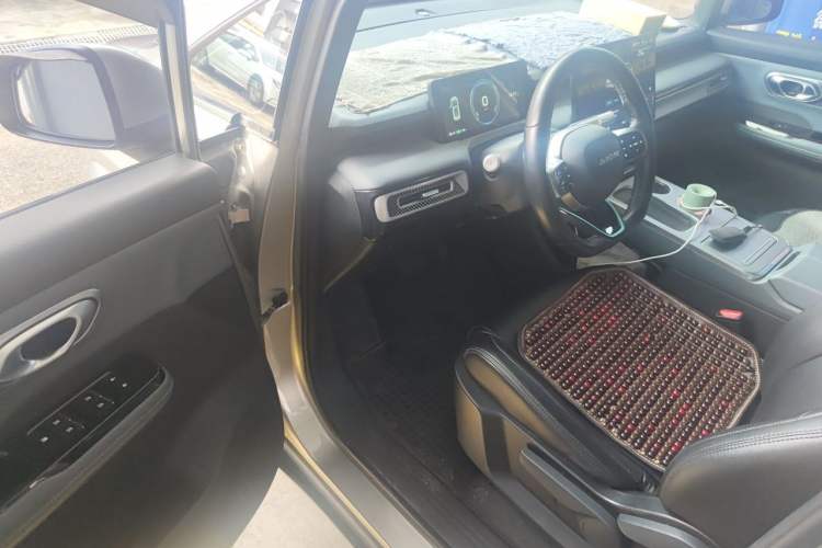 Used AION Y 2023 Plus 510 Enjoy Edition Interior 3