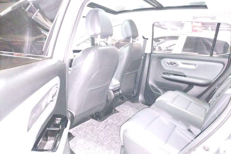 Used AION Y 2023 Plus 510 Smart Edition Interior 4