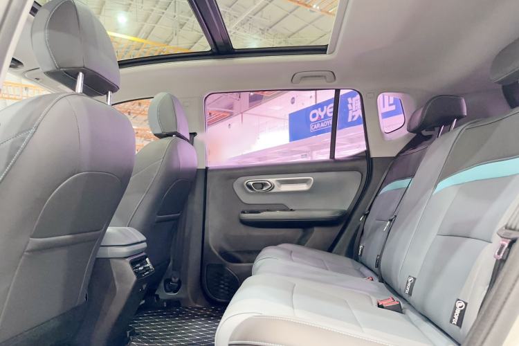 Used AION Y 2023 Younger Star Edition Interior 4
