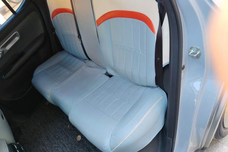 Used AION Y 2023 Younger Interior 4
