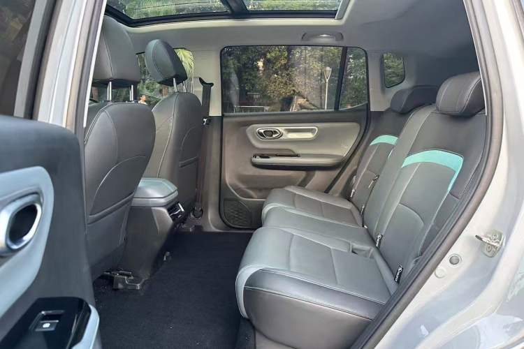 Used AION Y 2023 Plus 510 Smart Edition Interior 4