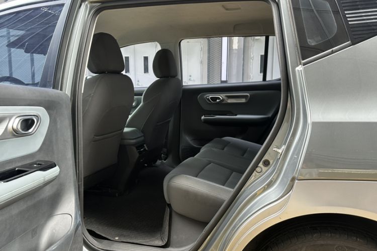 Used AION Y 2023 Younger Interior 8