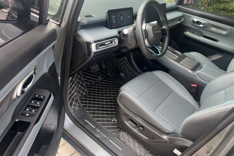 Used AION Y 2023 Plus 510 Smart Edition Interior 9
