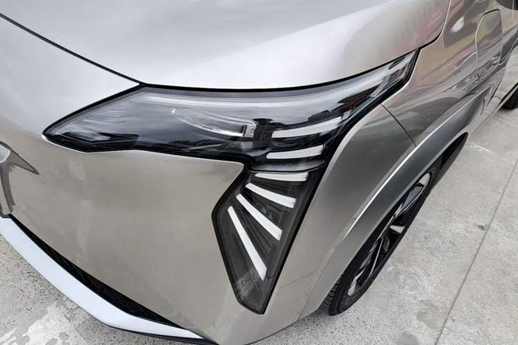 Used AION Y 2023 Plus 510 Smart Edition Left Front Headlight