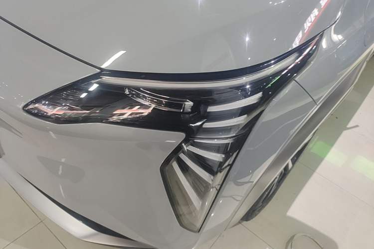Used AION Y 2023 Plus 510 Smart Edition Left Front Headlight