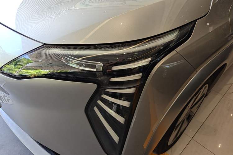 Used AION Y 2023 Plus 610 Enjoy Edition Left Front Headlight