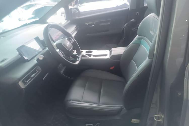 Used AION Y 2023 Younger Star Edition Left Front Seat