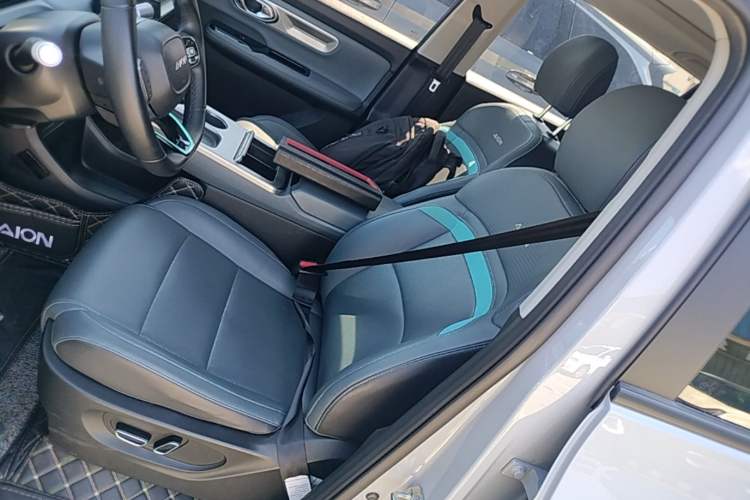 Used AION Y 2023 Plus 510 Smart Edition Left Front Seat