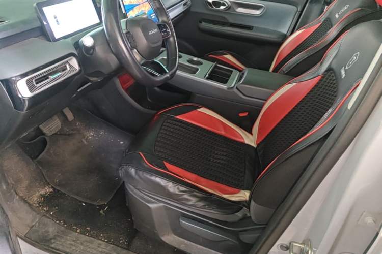 Used AION Y 2023 Plus 510 Enjoy Edition Left Front Seat