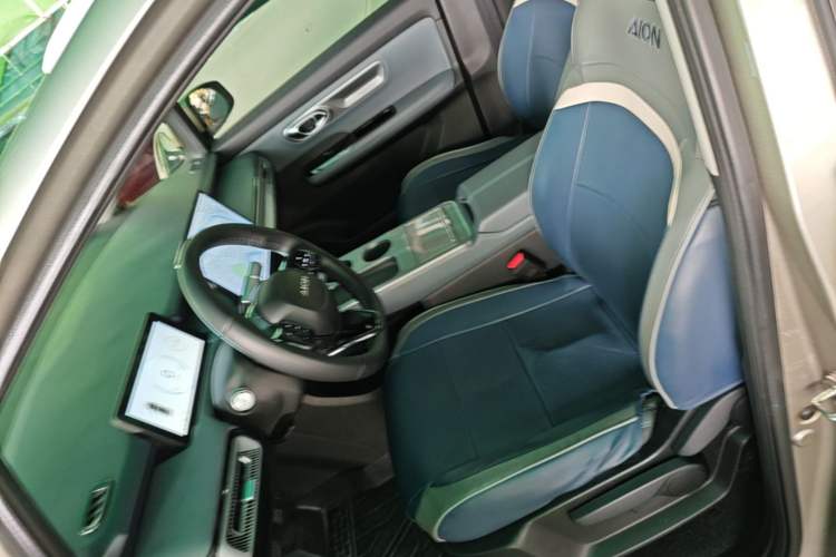 Used AION Y 2023 Plus 510 Enjoy Edition Left Front Seat
