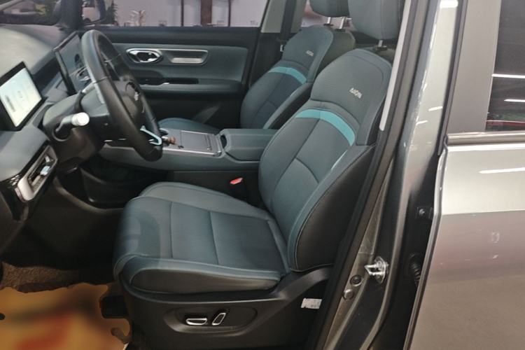 Used AION Y 2023 Younger Star Edition Left Front Seat