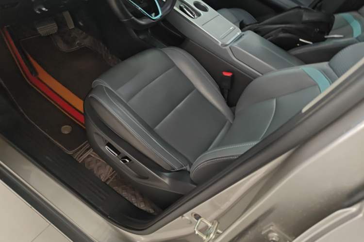 Used AION Y 2023 Plus 510 Smart Edition Left Front Seat