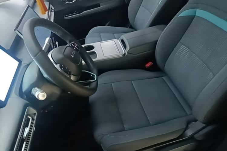 Used AION Y 2023 Plus 510 Enjoy Edition Left Front Seat