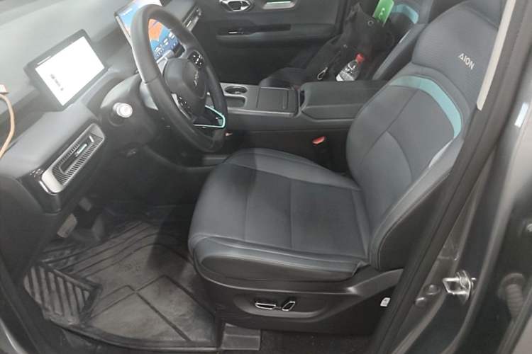 Used AION Y 2023 Plus 510 Smart Edition Left Front Seat
