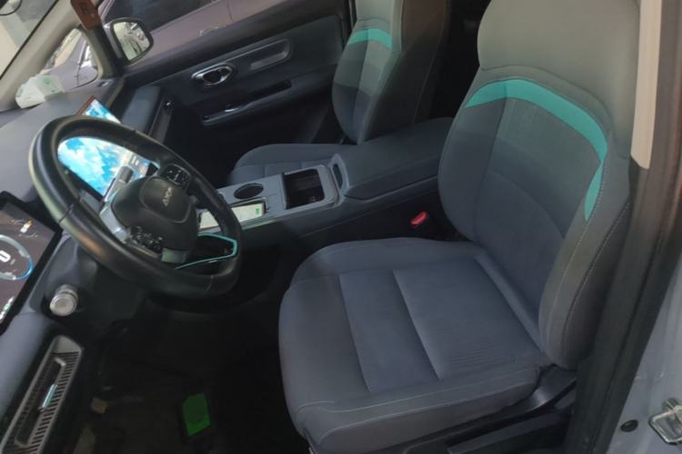 Used AION Y 2023 Younger Left Front Seat