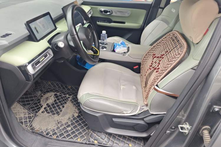 Used AION Y 2023 Plus 510 Enjoy Edition Left Front Seat
