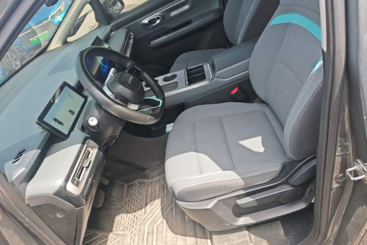 Used AION Y 2023 Plus 510 Enjoy Edition Left Front Seat