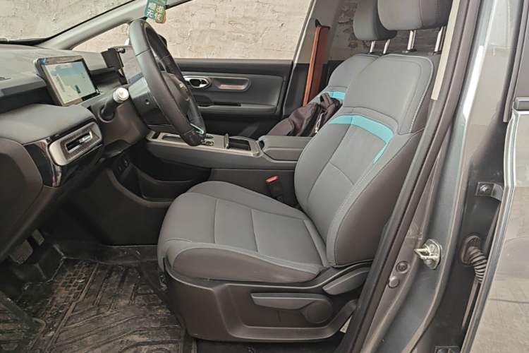 Used AION Y 2023 Plus 510 Enjoy Edition Left Front Seat
